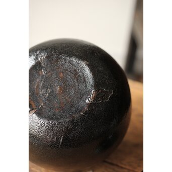 後楽園焼 黒楽汁次　P461 