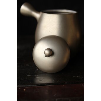 山本広巳 萬古焼 銀彩急須　P466 