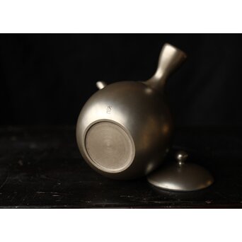 山本広巳 萬古焼 銀彩急須　P466 