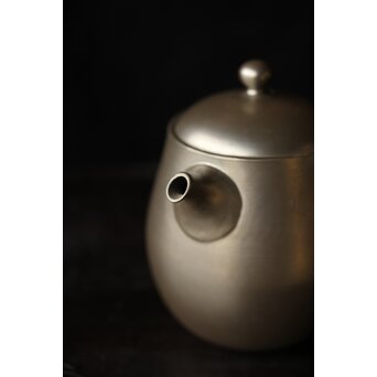 山本広巳 萬古焼 銀彩急須　P466 