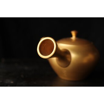 山田宝生 常滑焼 金彩急須　P467 