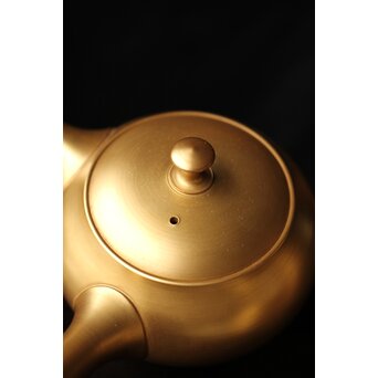 山田宝生 常滑焼 金彩急須　P467 