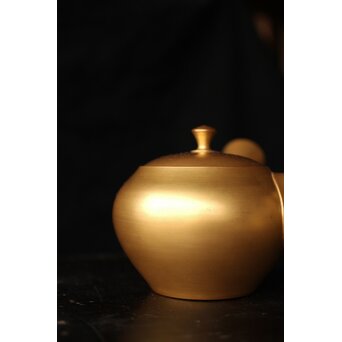 山田宝生 常滑焼 金彩急須　P467 