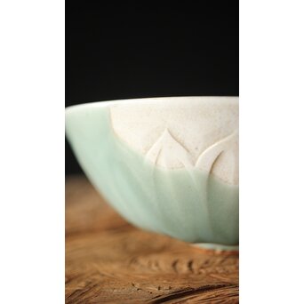 河井寛次郎/鐘渓窯 【青瓷蓮辨鉢/青磁蓮弁鉢】河井紅葩識箱付　P474 