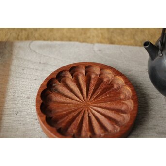 菊紋瓶敷 デンマーク DIGSMED チーク コースター　X453 