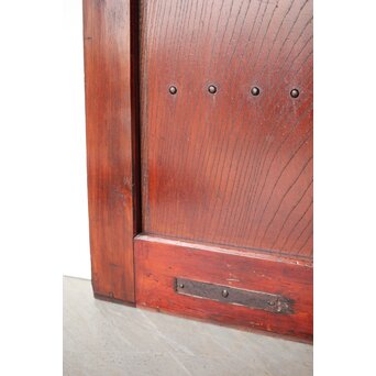 細格子蔵戸　W0151 厚めの塗装で光沢感があります