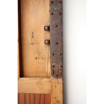 金網張 格子蔵戸　W0152 框や金具は古いです