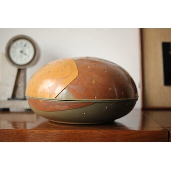 堆漆彫漆 紫陽花 蓋物　Q360 