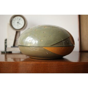 堆漆彫漆 紫陽花 蓋物　Q360 