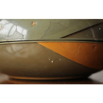 堆漆彫漆 紫陽花 蓋物　Q360 