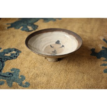 清水六兵衛 割高台 刷毛目平茶碗　P478 