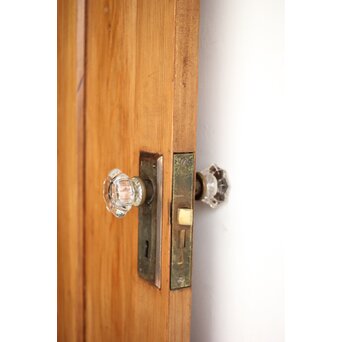 花硝子とガラスノブのドア　GD0218 戻りが少し悪いですが　使用可能