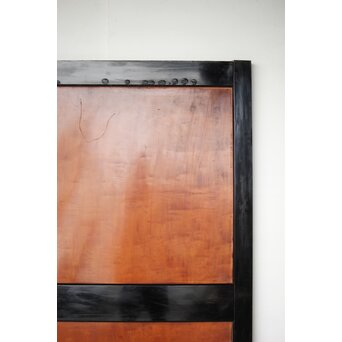 黒枠 虎斑 巨大一枚板の帯戸　B1070 