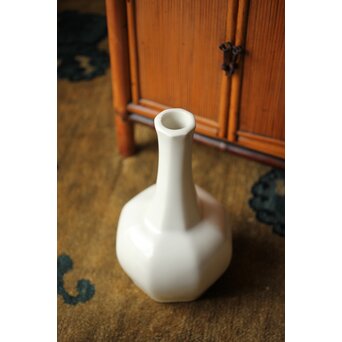 斎藤陶斎/三郎 白磁面取壺　P485 