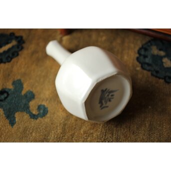 斎藤陶斎/三郎 白磁面取壺　P485 