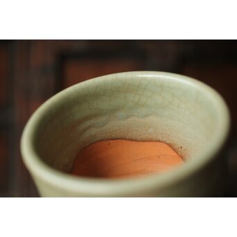 中国陶磁 明代 紫檀意蓋台 三足青磁香炉　P487 