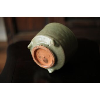 中国陶磁 明代 紫檀意蓋台 三足青磁香炉　P487 