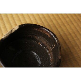 黒織部茶碗 表千家十二代 敬翁宗左 惺斎 箱書　P488 
