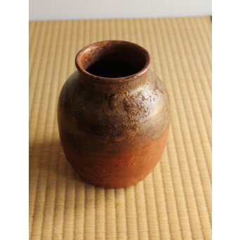 石井不老 備前 壺　P490 ここから濡らして撮影