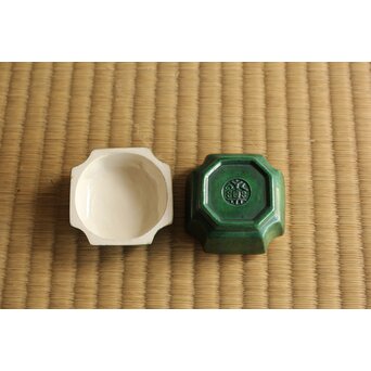 永楽善五郎 妙全 悠 「台牛」交趾香合　P493 