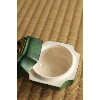 永楽善五郎 妙全 悠 「台牛」交趾香合　P493 