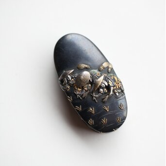 政貫銘 農耕図 金銀象嵌 縁頭　M426 