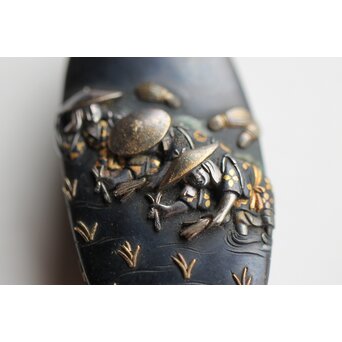 政貫銘 農耕図 金銀象嵌 縁頭　M426 