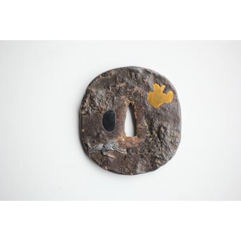 鉄地金銀象嵌 朧月 鍔　M428