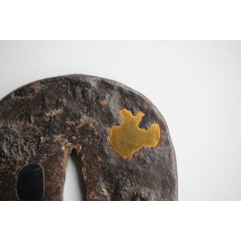 鉄地金銀象嵌 朧月 鍔　M428 