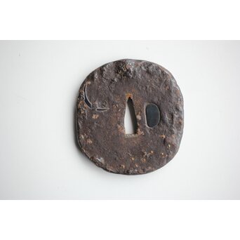 鉄地金銀象嵌 朧月 鍔　M428 