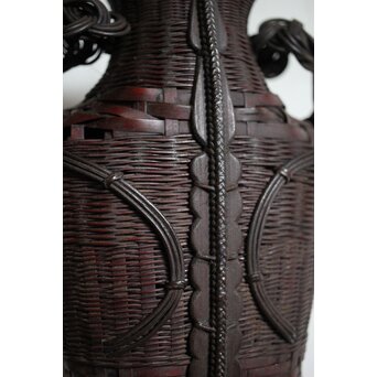 鈴木玩々斎 唐物写壺型耳付 懸花籠 竹籠　U362 