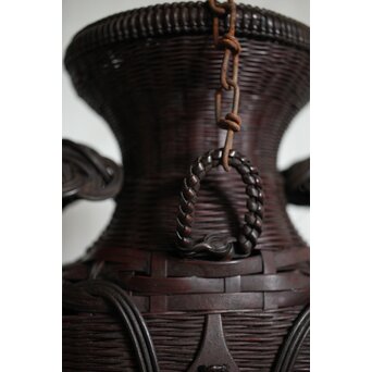 鈴木玩々斎 唐物写壺型耳付 懸花籠 竹籠　U362 
