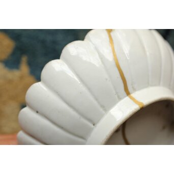 柿右衛門白磁 陽刻菊形5寸皿 2枚1組　P498 