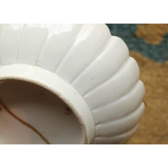 柿右衛門白磁 陽刻菊形5寸皿 2枚1組　P498 