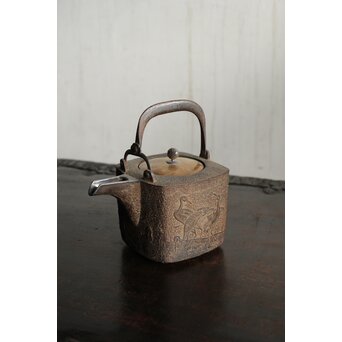 狩野探幽 群鶴図 松竹梅意匠 銀象嵌平手 蒔絵蓋 銚子　M436