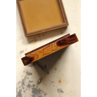 堆漆四方香合　Q370 