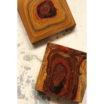 堆漆四方香合　Q370 