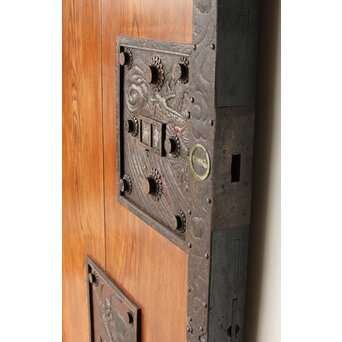 庄内手 鍾馗大鉄金具蔵戸　W0178Y 