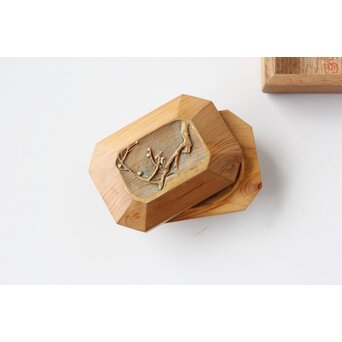 吉田芳明 梅花香合　X473 