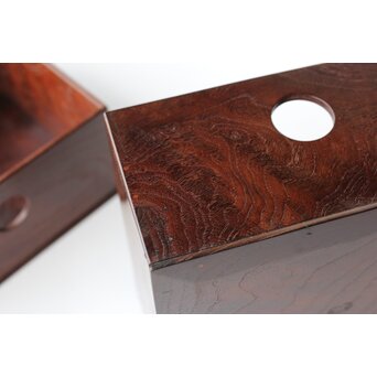 太田萬吉作か 指物 御蔵島製桑か 煙草盆 一対　X475 