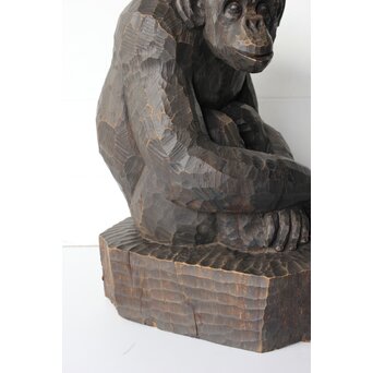 宮本理三郎 チンパンジー 木彫置物　X565 