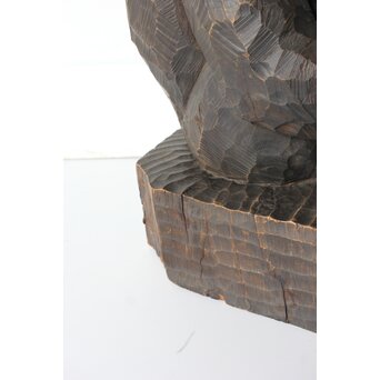 宮本理三郎 チンパンジー 木彫置物　X565 