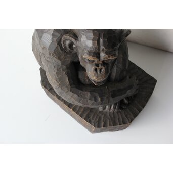 宮本理三郎 チンパンジー 木彫置物　X565 