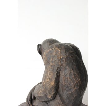 宮本理三郎 チンパンジー 木彫置物　X565 