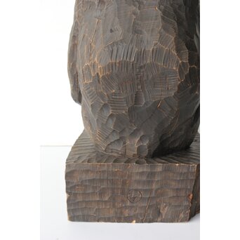 宮本理三郎 チンパンジー 木彫置物　X565 