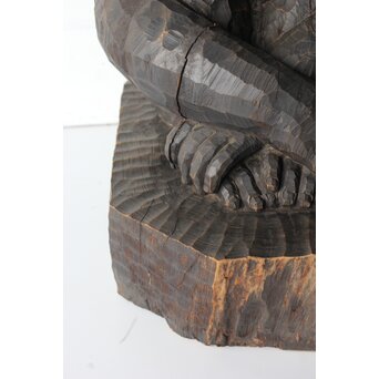 宮本理三郎 チンパンジー 木彫置物　X565 