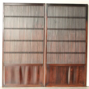 煤飴色 時代松格子戸　L1147 AB　表