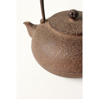 稀少 松橋宗明 南部鋳金研究所 高橋萬治以前の作 虫喰摘 平丸鉄瓶/湯沸　M441 