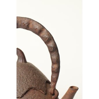 南部名工 有坂 茄子型豆提手砲口鉄瓶　M441 