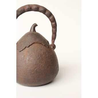 南部名工 有坂 茄子型豆提手砲口鉄瓶　M441 